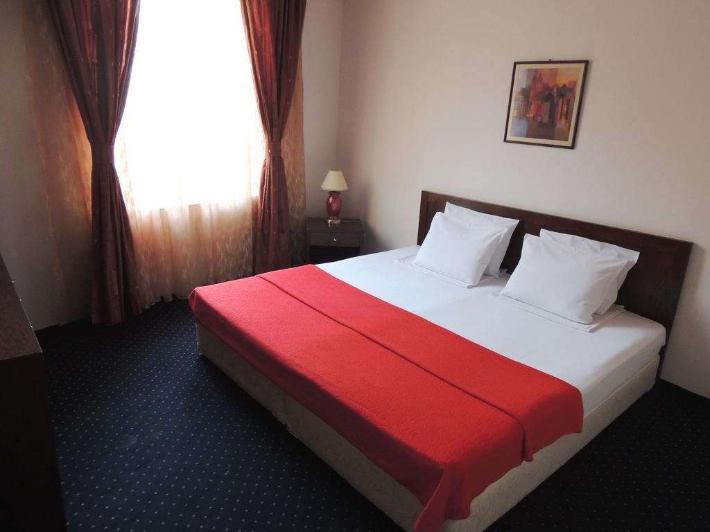 Guest House Solo Shumen Quarto foto