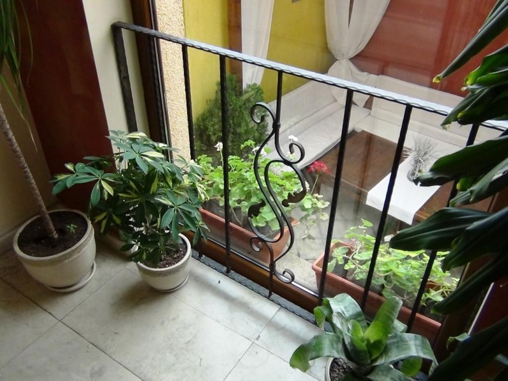 Guest House Solo Shumen Exterior foto